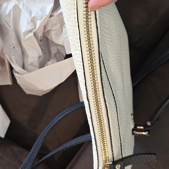 Kate Spade Black and Cream Leather Tote Bag - Picture 5 of 12